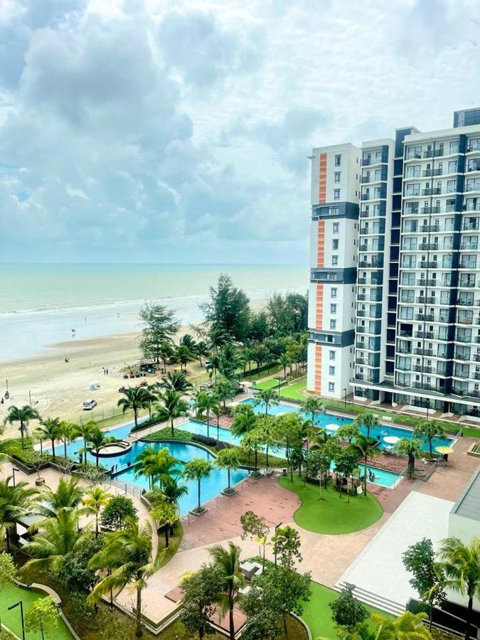 Timurbay By Irish Studio Suite Seaview Wifi Netflix Kuantan Esterno foto