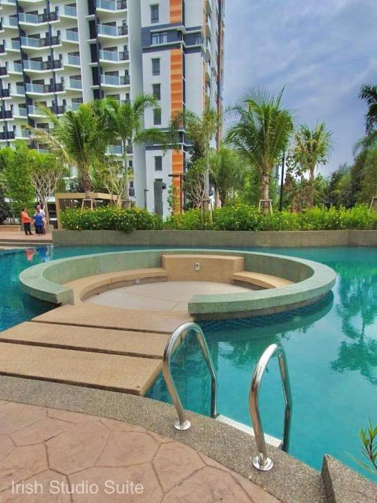 Timurbay By Irish Studio Suite Seaview Wifi Netflix Kuantan Esterno foto